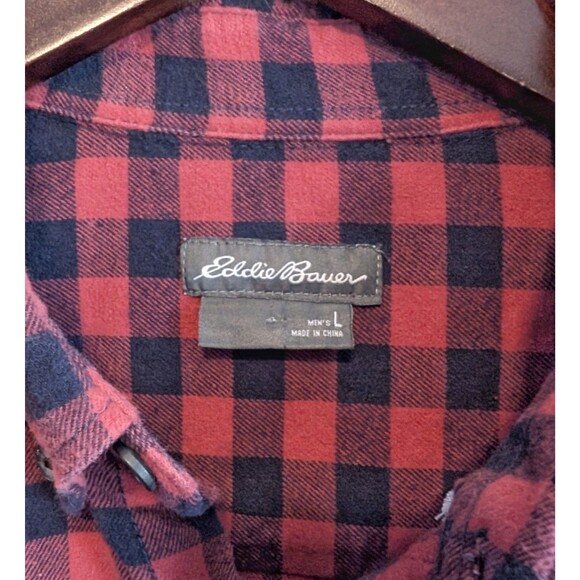 Eddie Bauer Size Large Red Plaid Shirt Flannel Button up Mens L Check Black LS - Picture 2 of 4